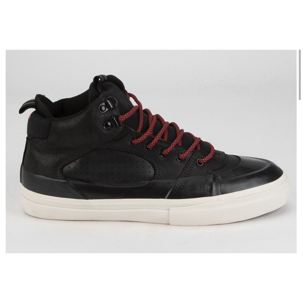 Es Accel Explorer - Black/White Size 8.5 NEW